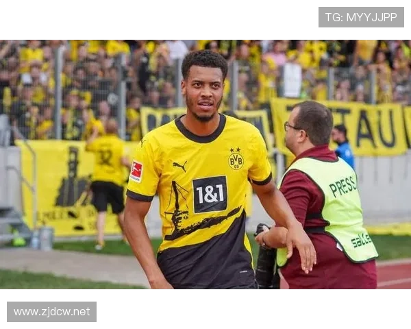 多特蒙德的节奏问题,本质是中场缺乏组织核心 多特蒙德的节奏问题,本质是中场缺乏组织核心