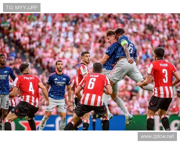 巴萨进攻体系过度依赖边路问题显现，对战术平衡与比赛应变能力形成制约