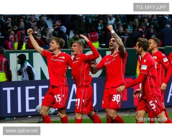 拜仁慕尼黑防守体系从高压到失位的阶段性变化，对球队稳定性造成考验