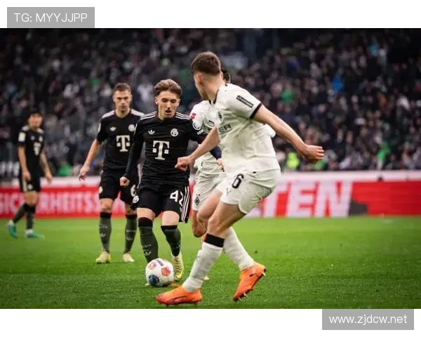 拜仁表面强势难掩统治力下滑，争冠形势面临考验